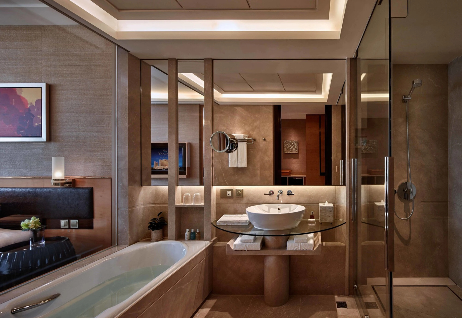 Photo - Galaxy Hotel