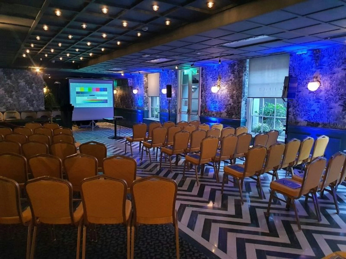 Photo - Iveagh Garden Hotel