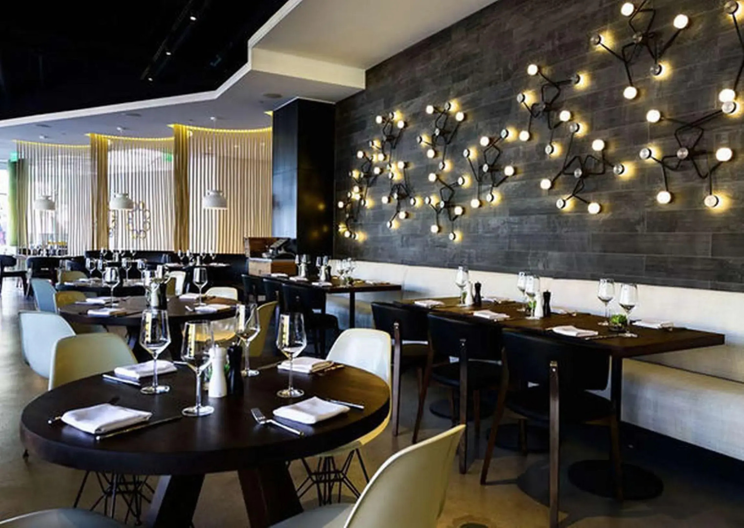 Photo - The Envoy Hotel, Autograph Collection