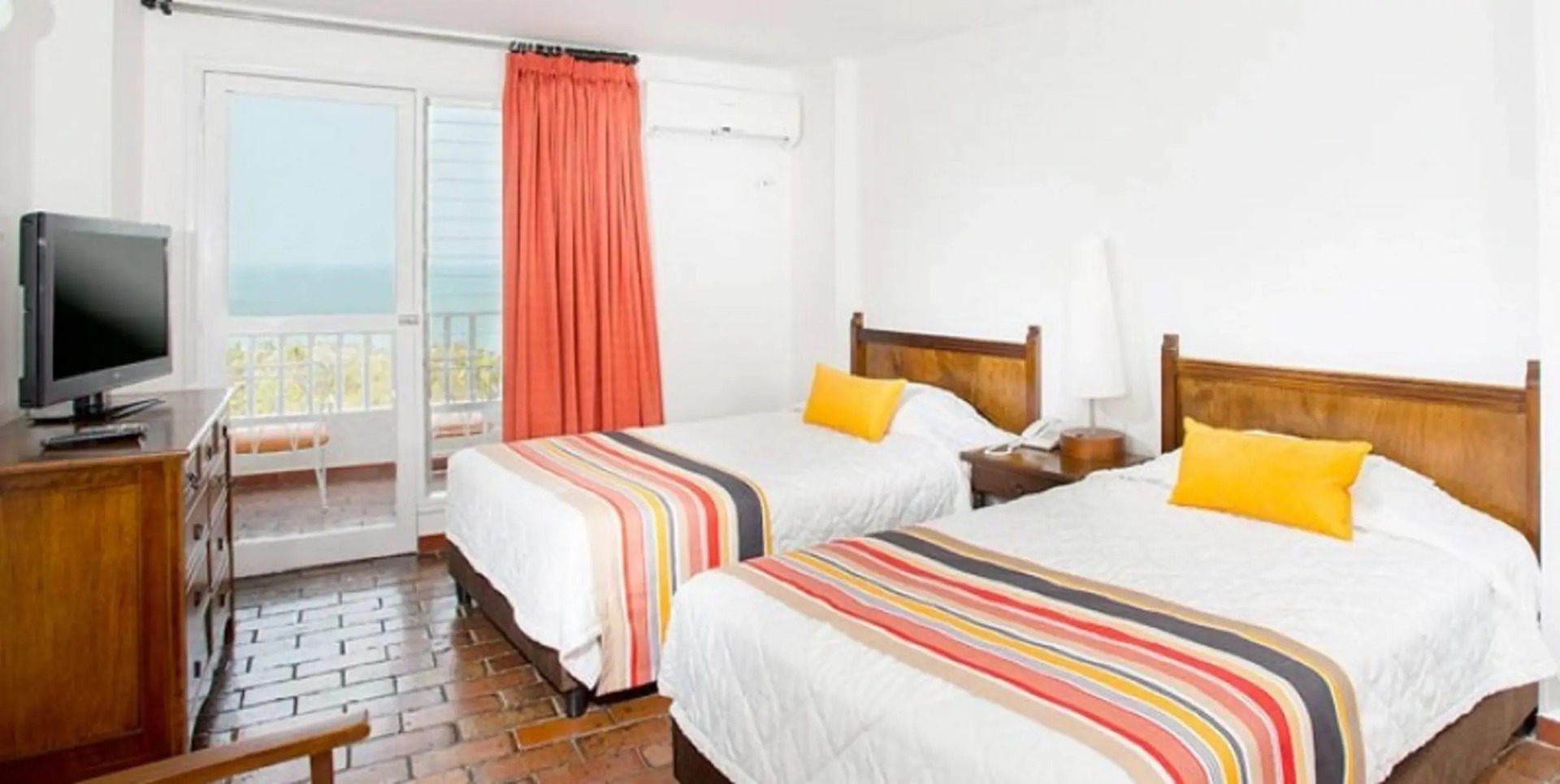 Photo - Decameron Galeon - All Inclusive