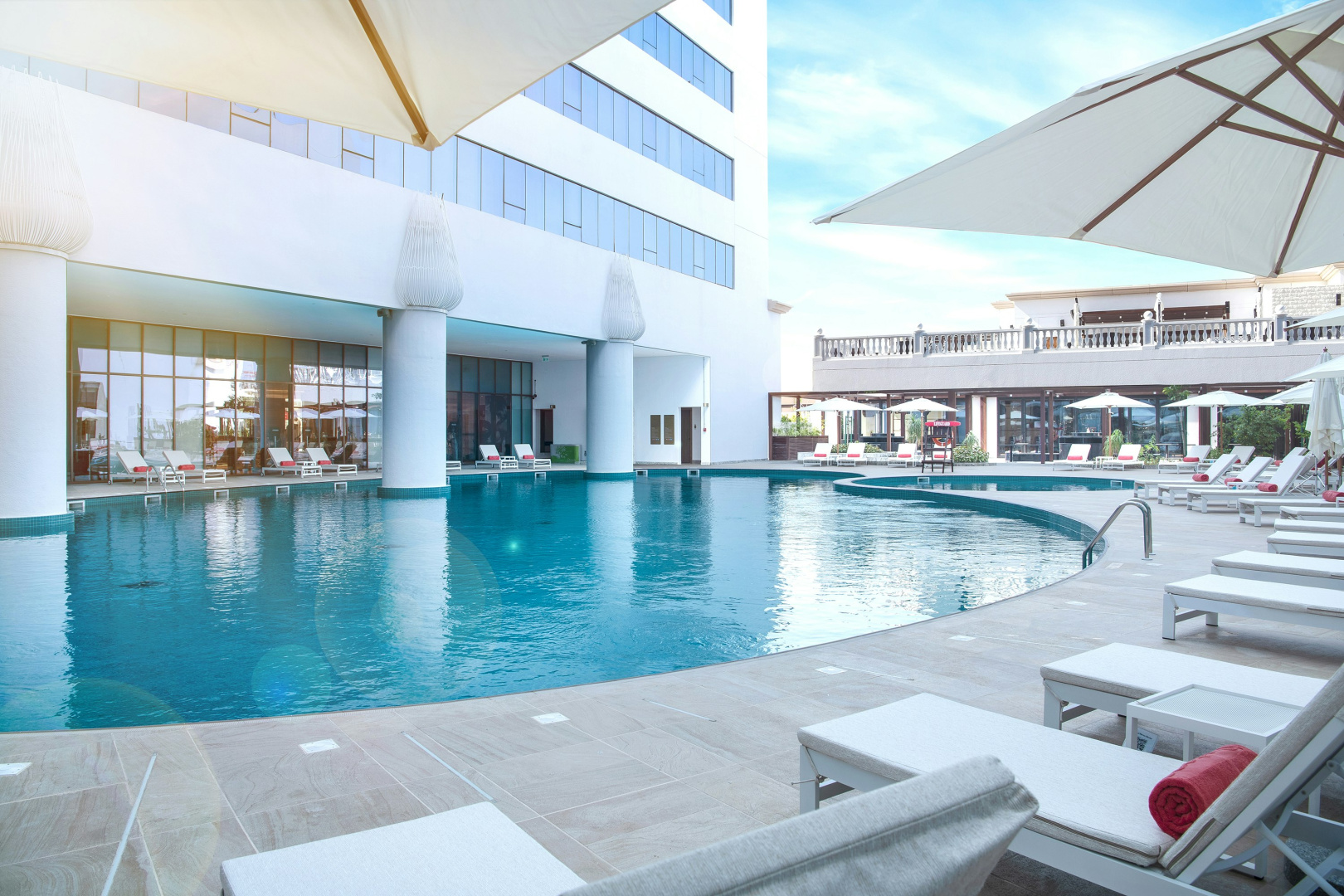 Photo - Al Jaddaf Rotana Suite Hotel