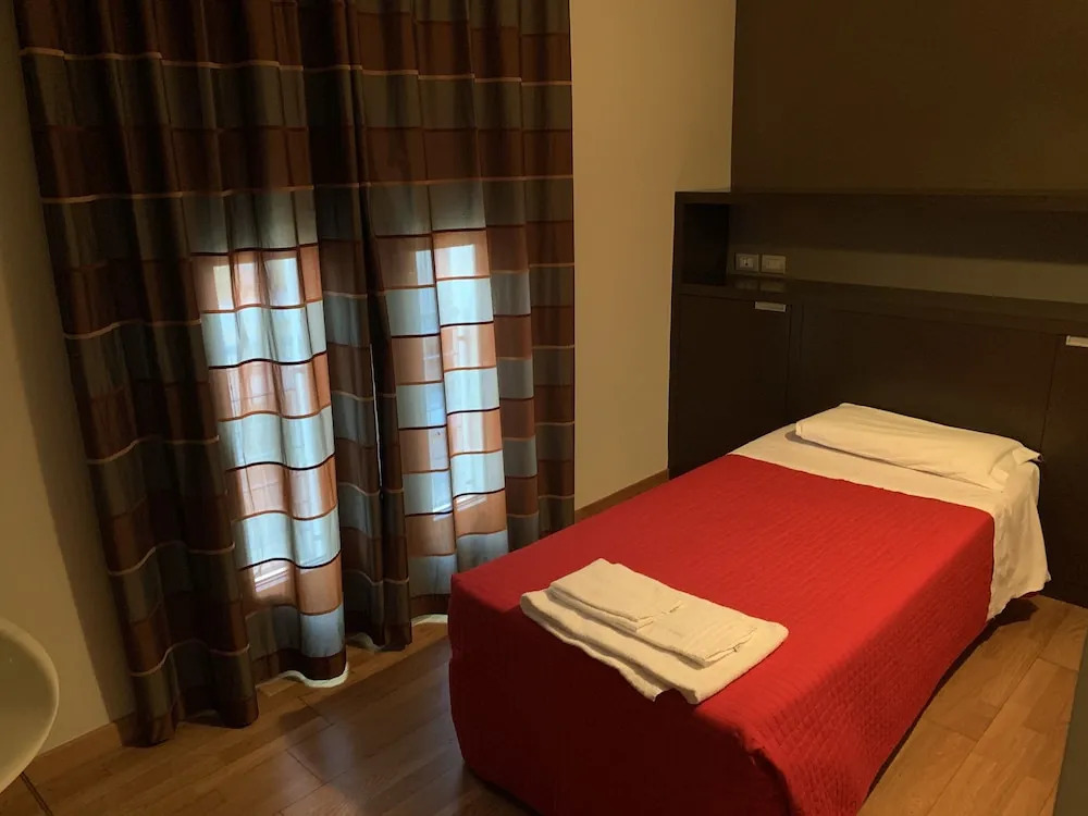 Photo - Wall Art Hotel & Residence