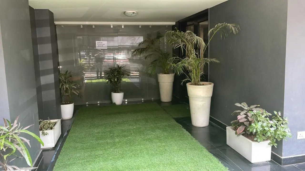 Foto - Saltstayz Express - Golf Course Road & DLF Phase-1