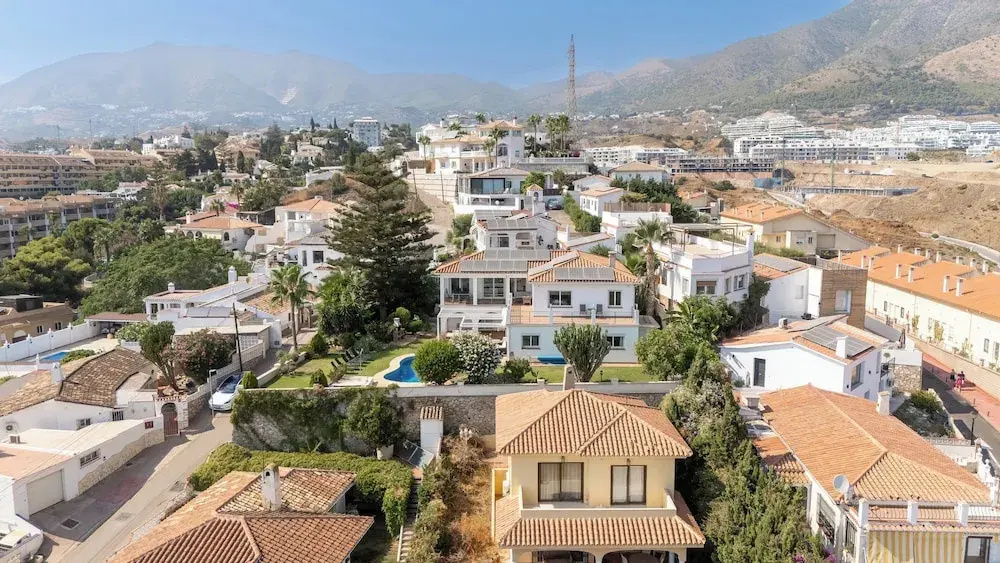 Foto - Spacious 3BR Villa with Private Pool and Sea Views