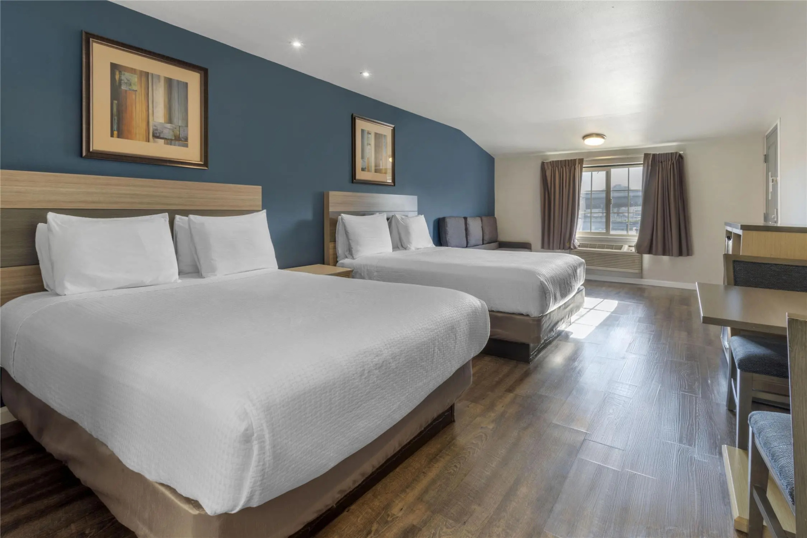 Photo - SureStay Hotel by Best Western San Rafael