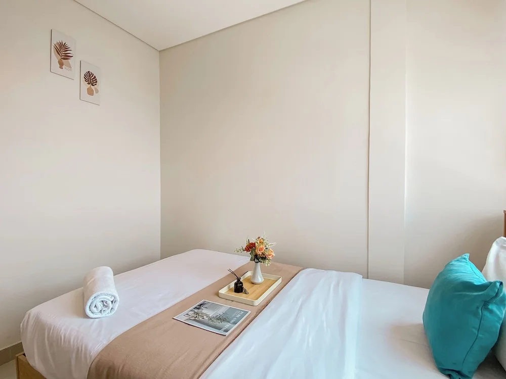 Comfort And Well Furnished 2Br Tamansari Iswara Apartment
