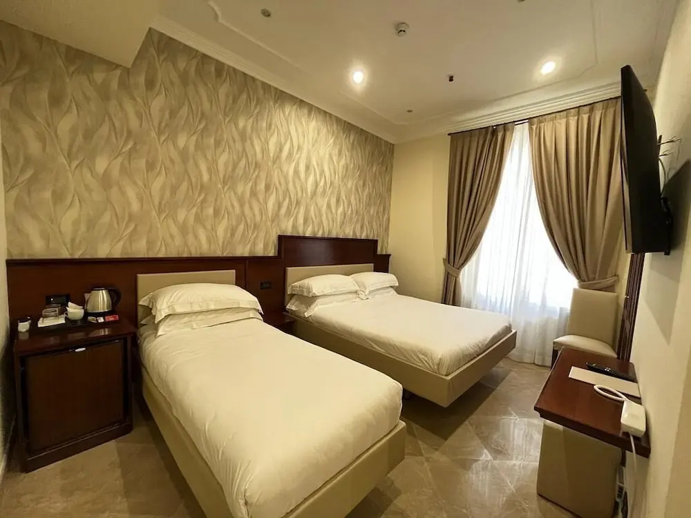 Photo - Glam Luxury Rome