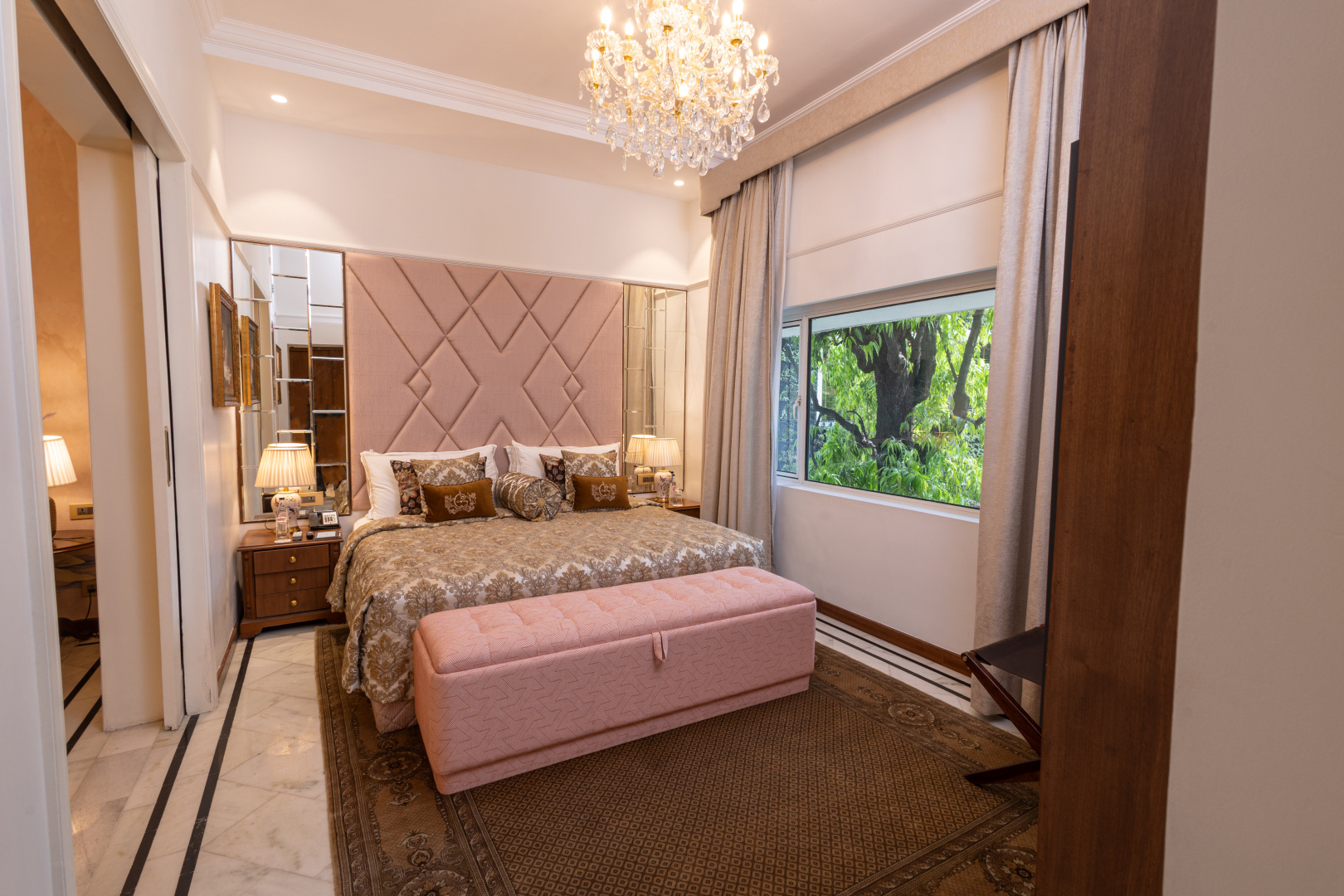 Photo - The Claridges, New Delhi