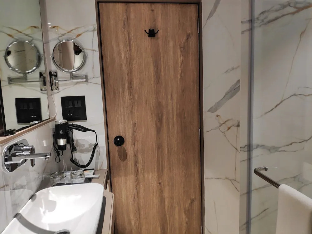 Foto - Maxxvalue Hotel MIDC - Andheri