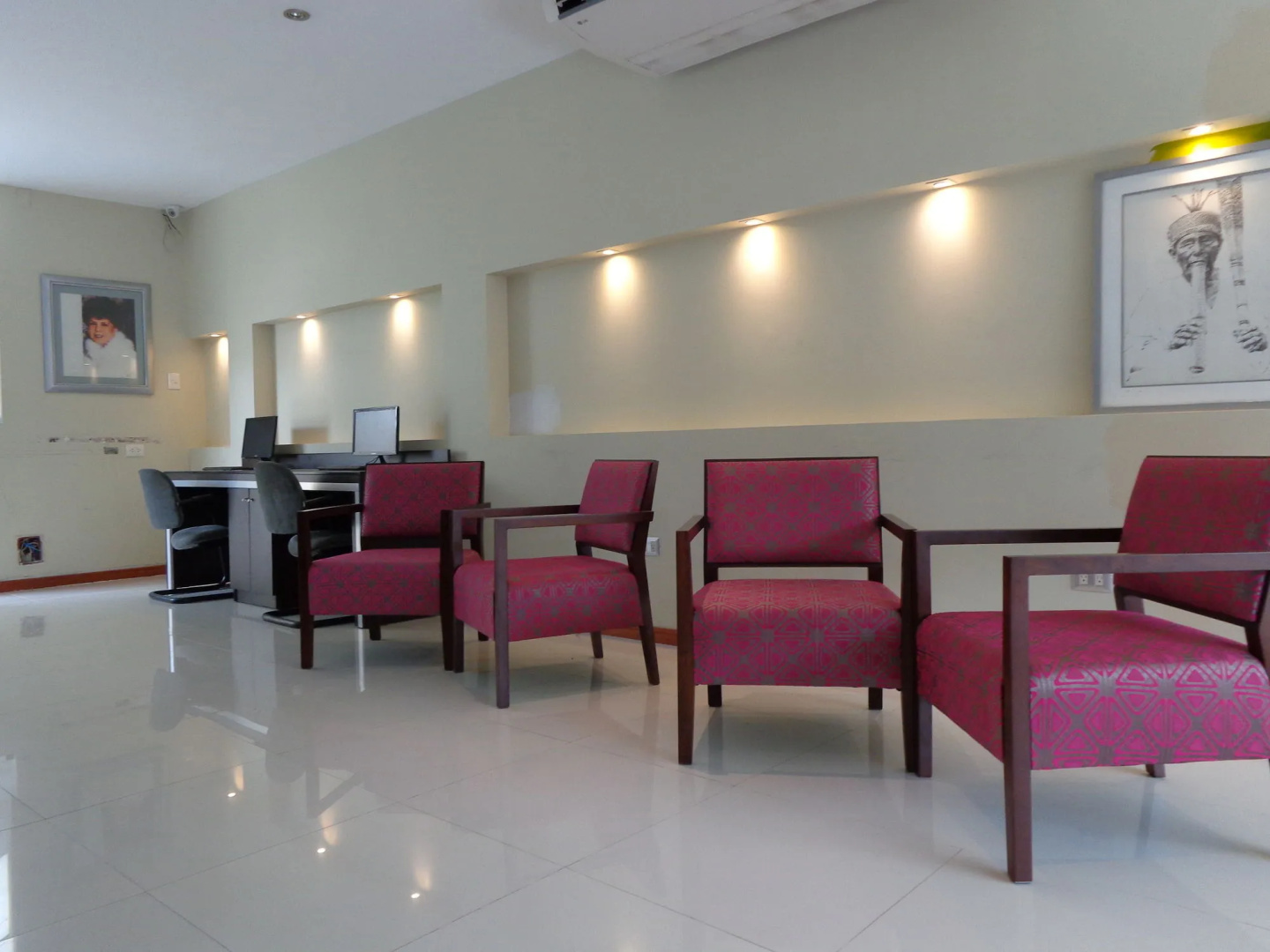 Photo - El Dorado Classic Hotel