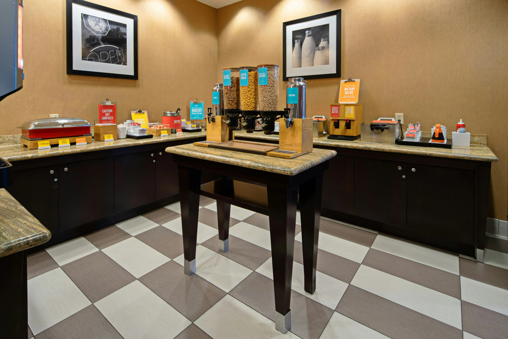 Photo - Hampton Inn & Suites Bremerton