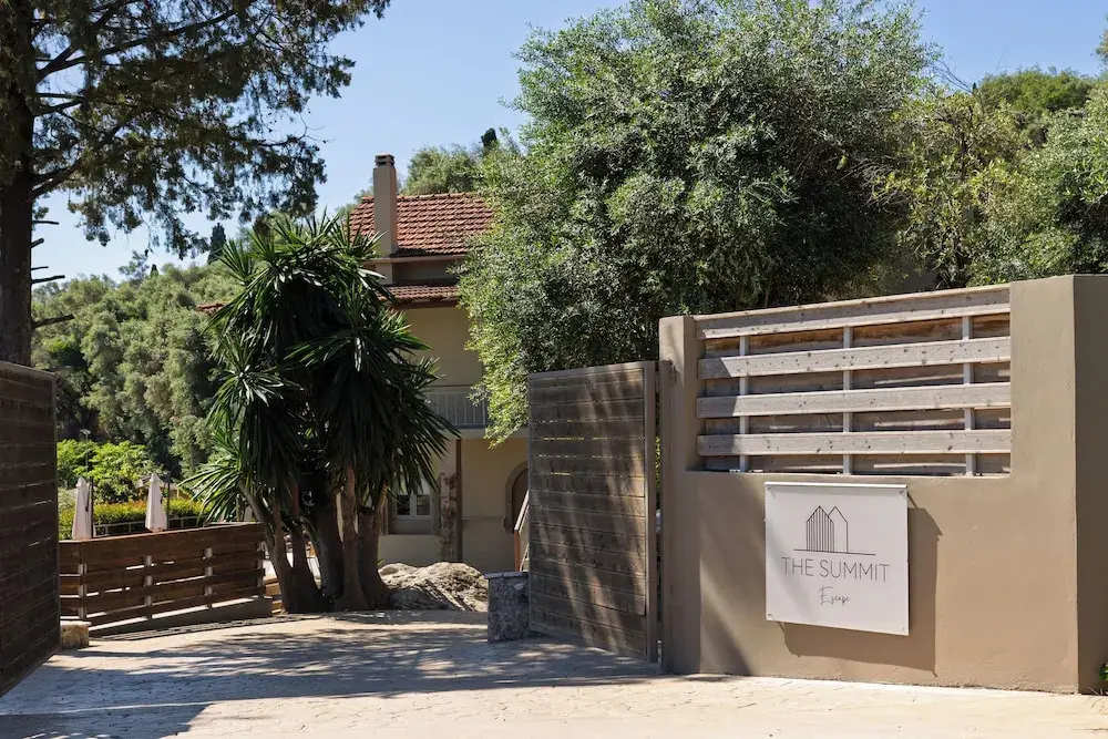 Photo - The Summit Escape