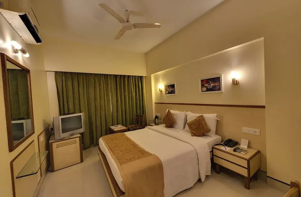 Photo - The Fern Residency Woodland, Pune, Series by Marriott