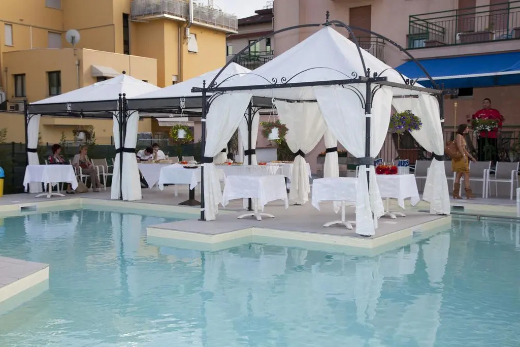 Photo - Ute Hotel