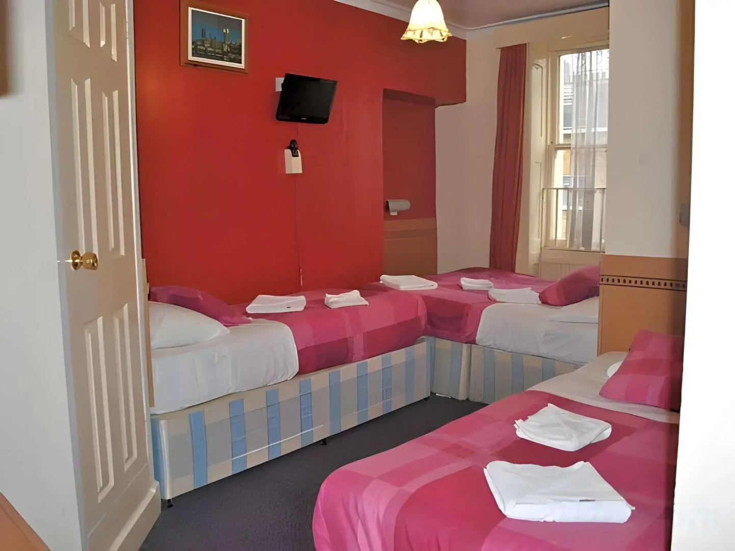 Photo - Guilford House Hotel