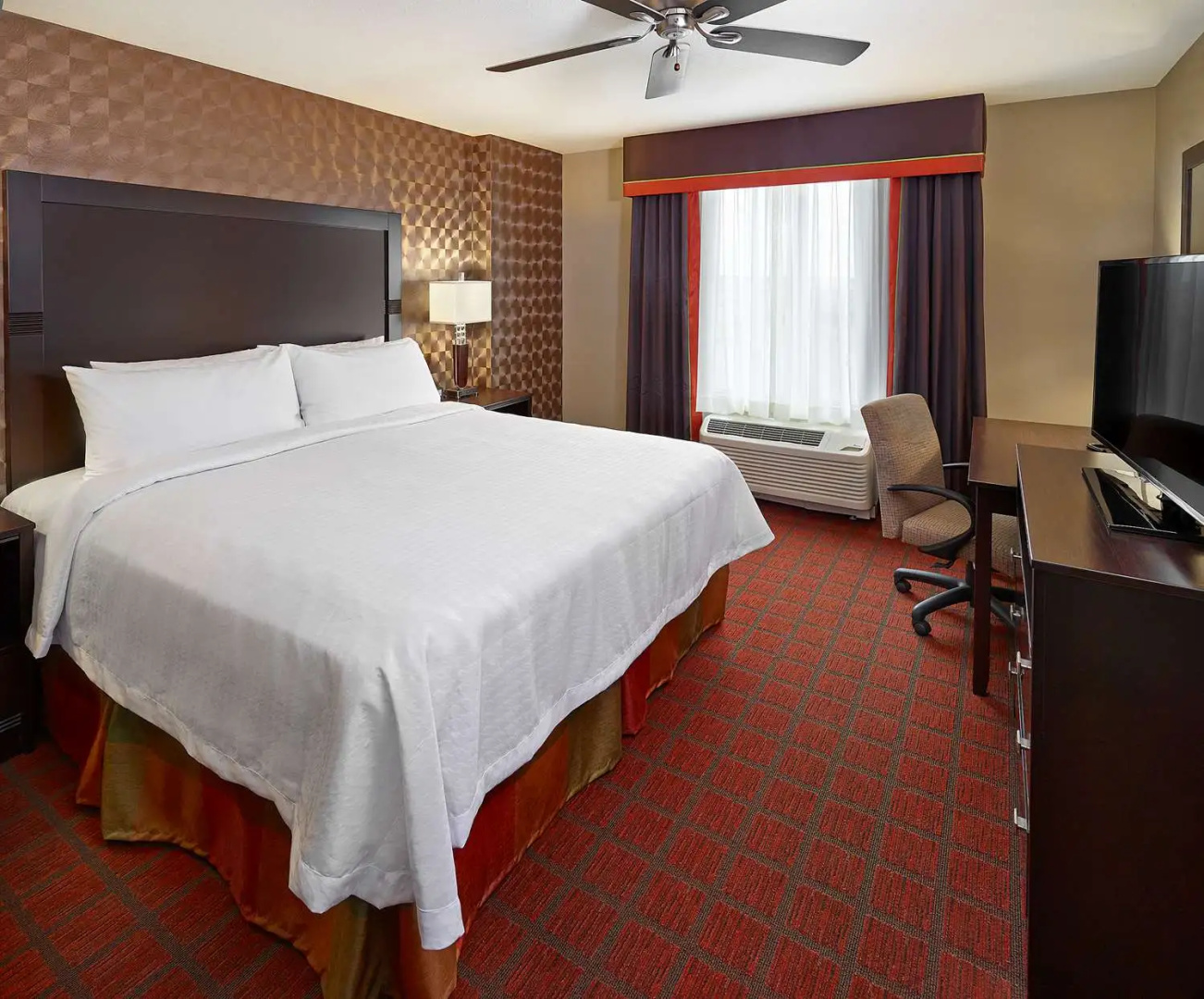 Photo - Homewood Suites by Hilton Calgary-Airport, Alberta, Canada
