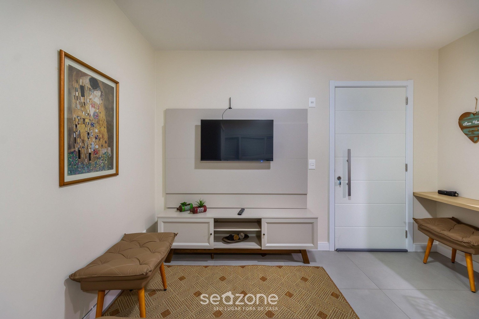 Studio encantador c/ Garagem em POA VENB504