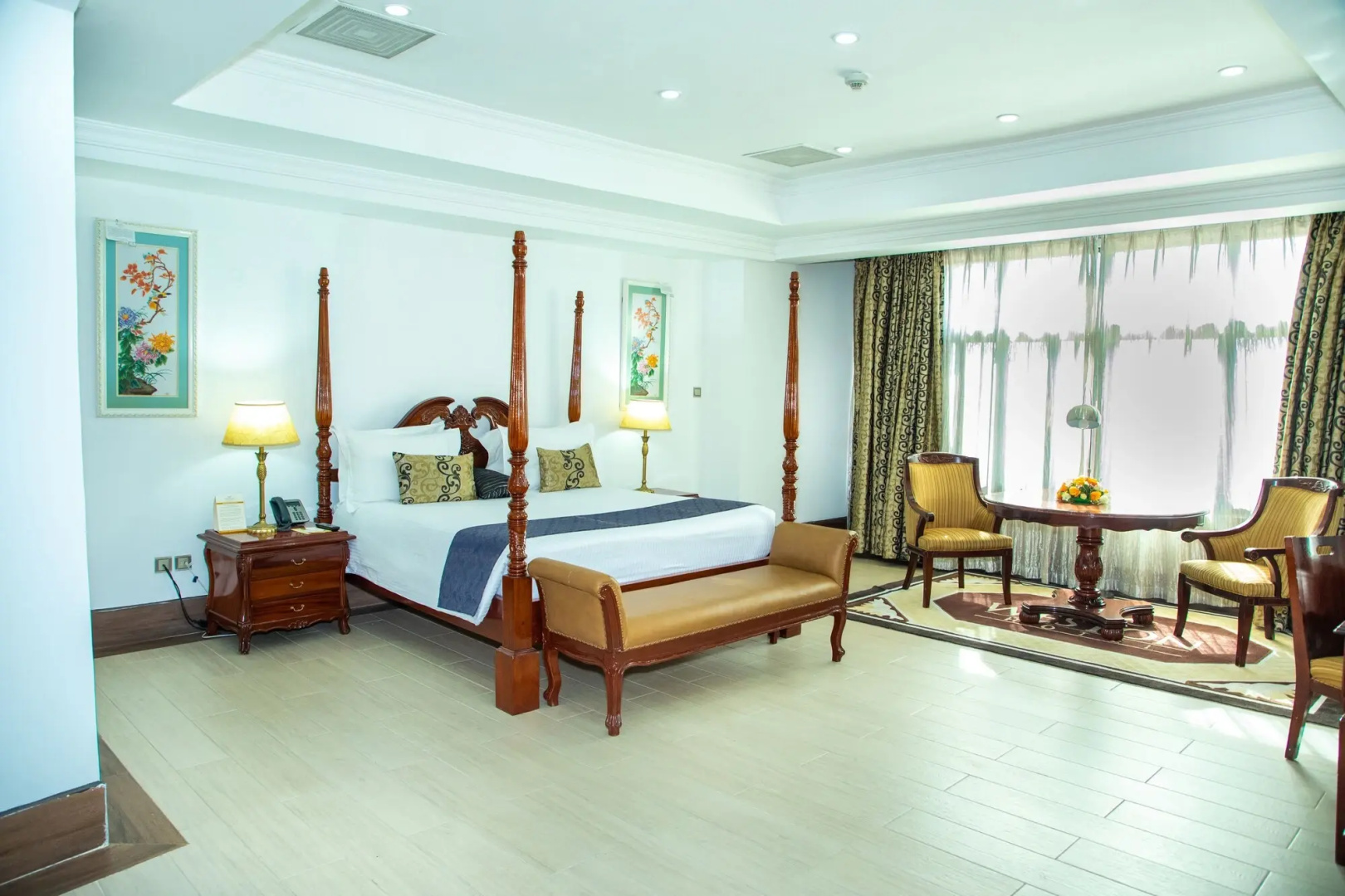 Photo - Weston Hotel