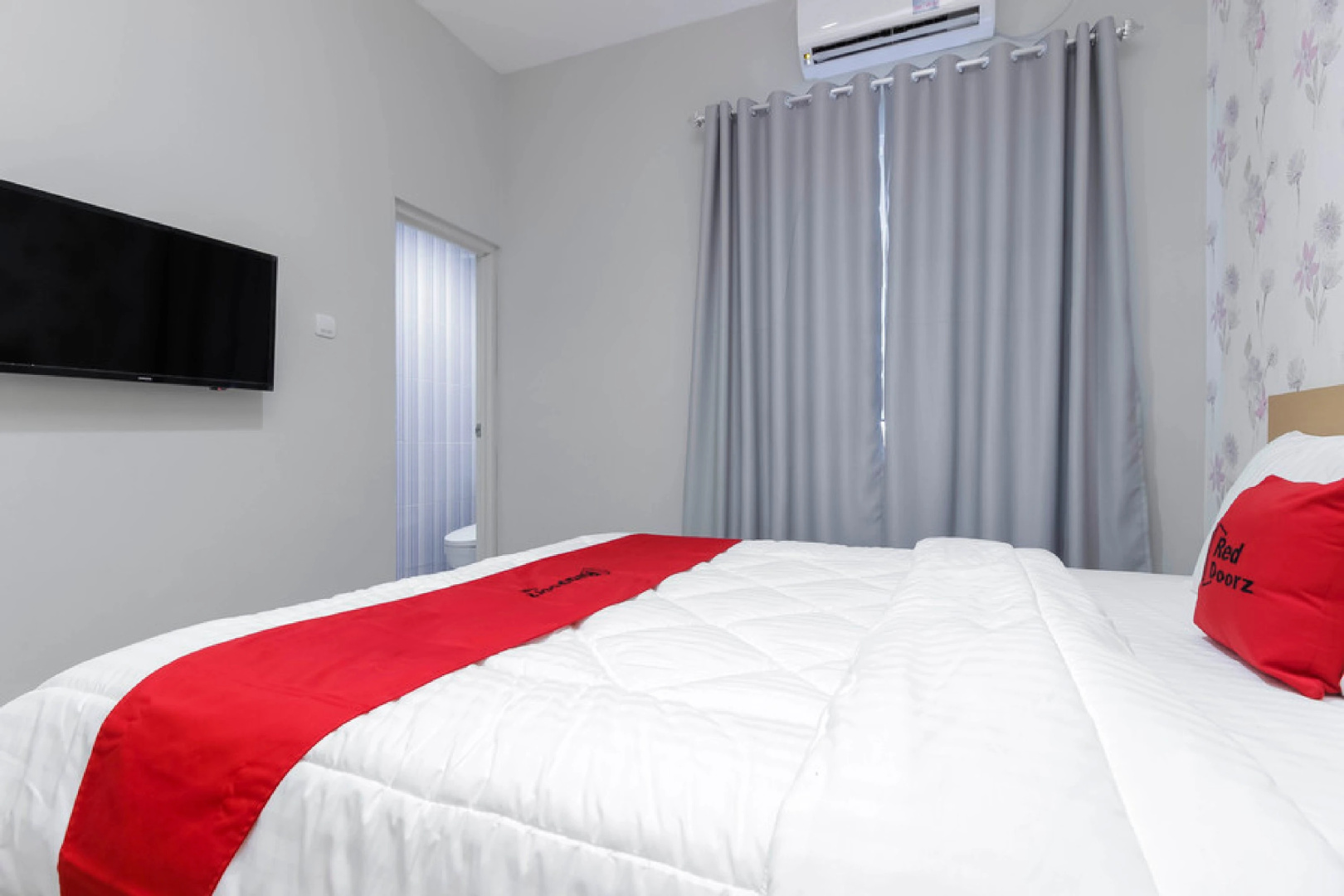 Foto - RedDoorz Syariah near Metropolitan Mall Bekasi