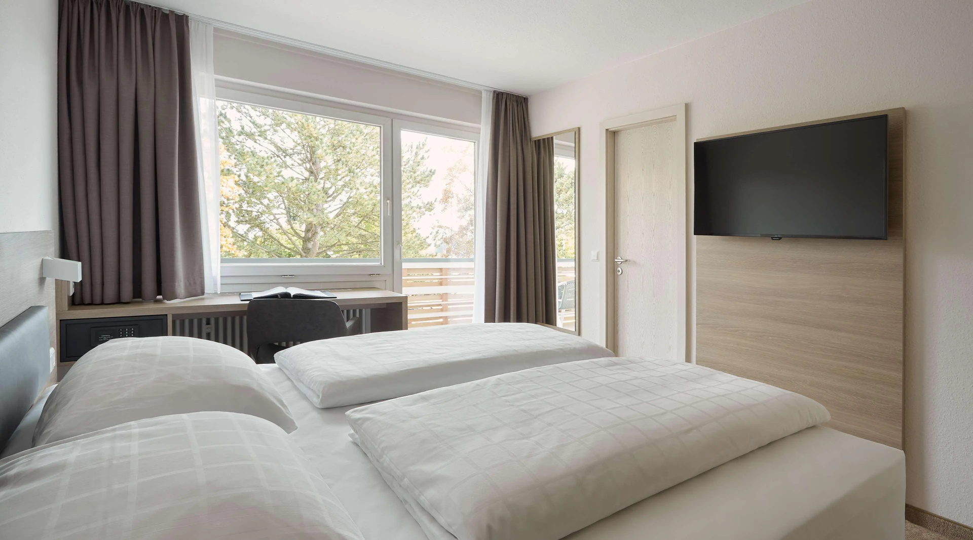 Photo - Scotty + Emily Hotel Ulm, Sure Hotel Collection by BW