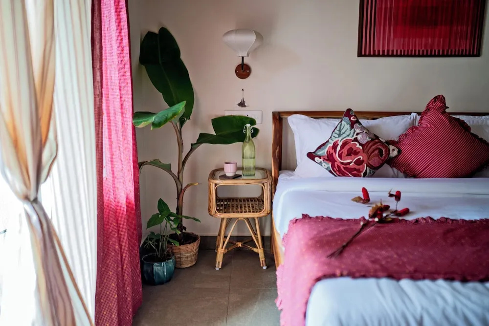 Vana by Loka - Self Catered Studios