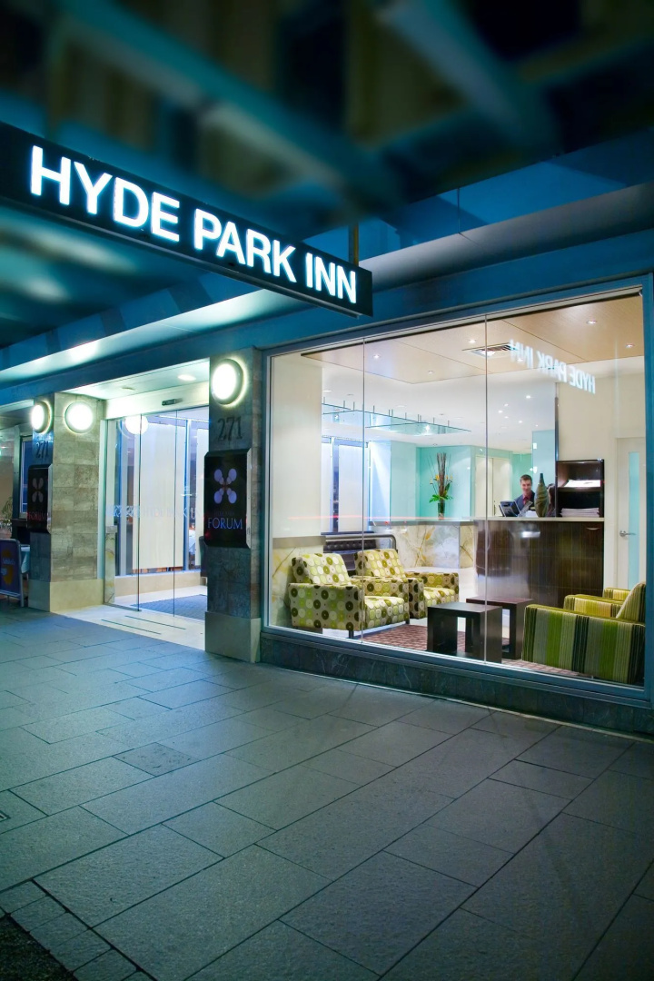 Photo - Hyde Park Inn