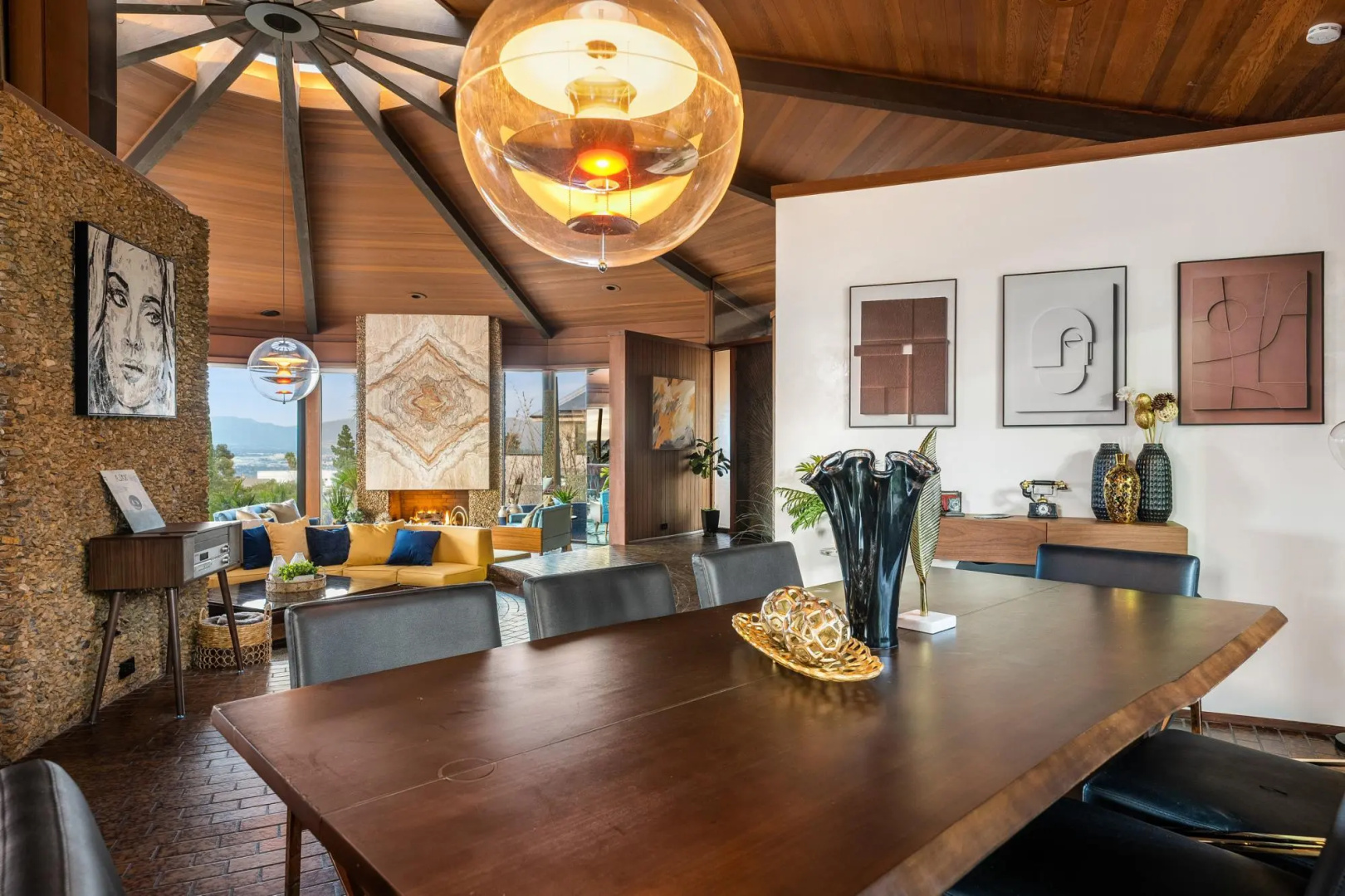 Foto - Via Vallarta - An Architecturally Significant California Modern Home