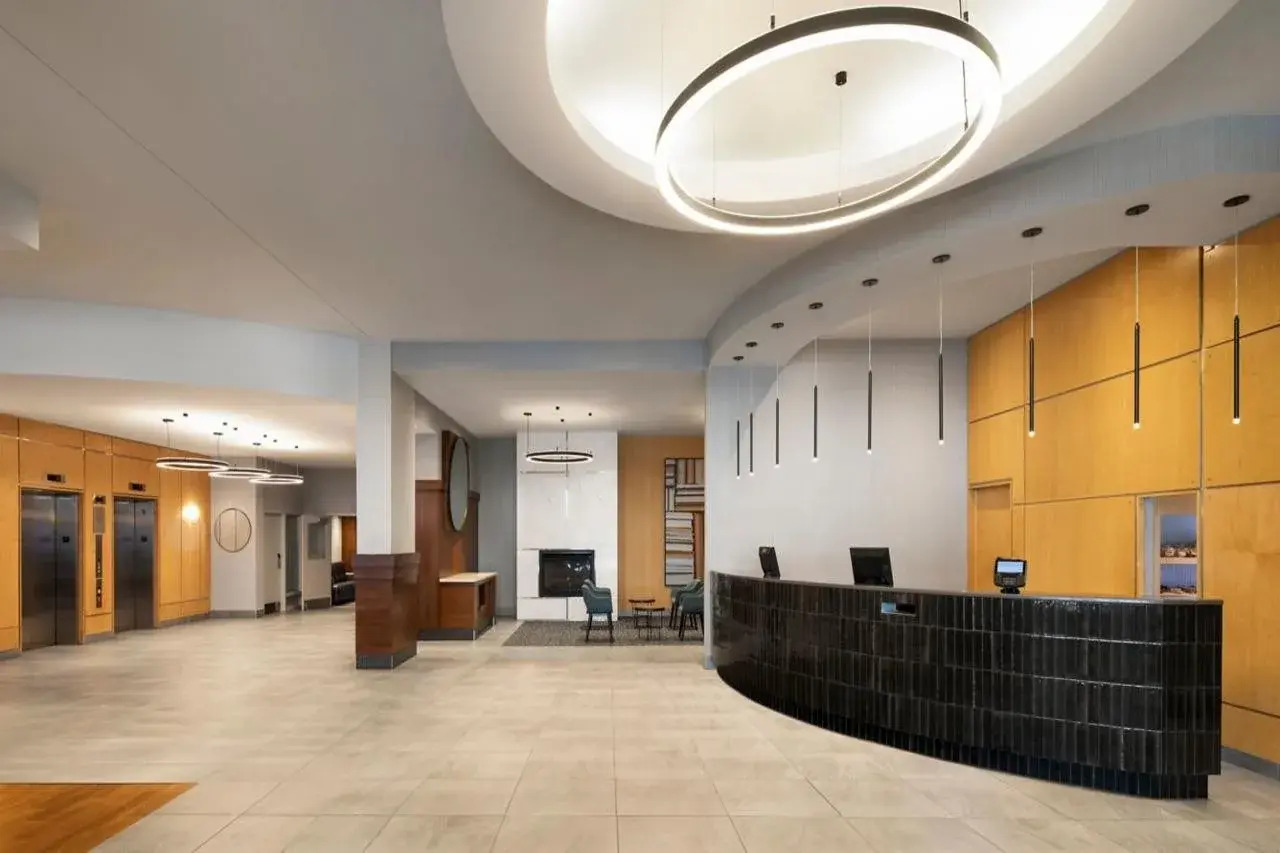 Photo - Courtyard by Marriott Montreal Airport