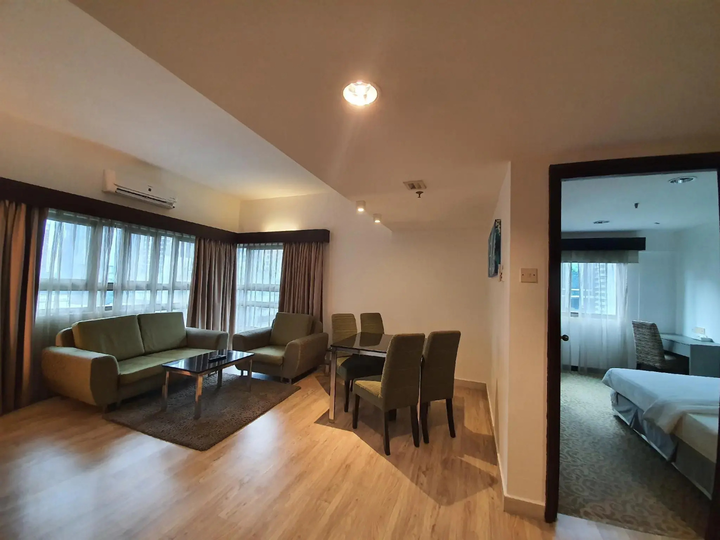 Photo - Crown Regency Serviced Suites