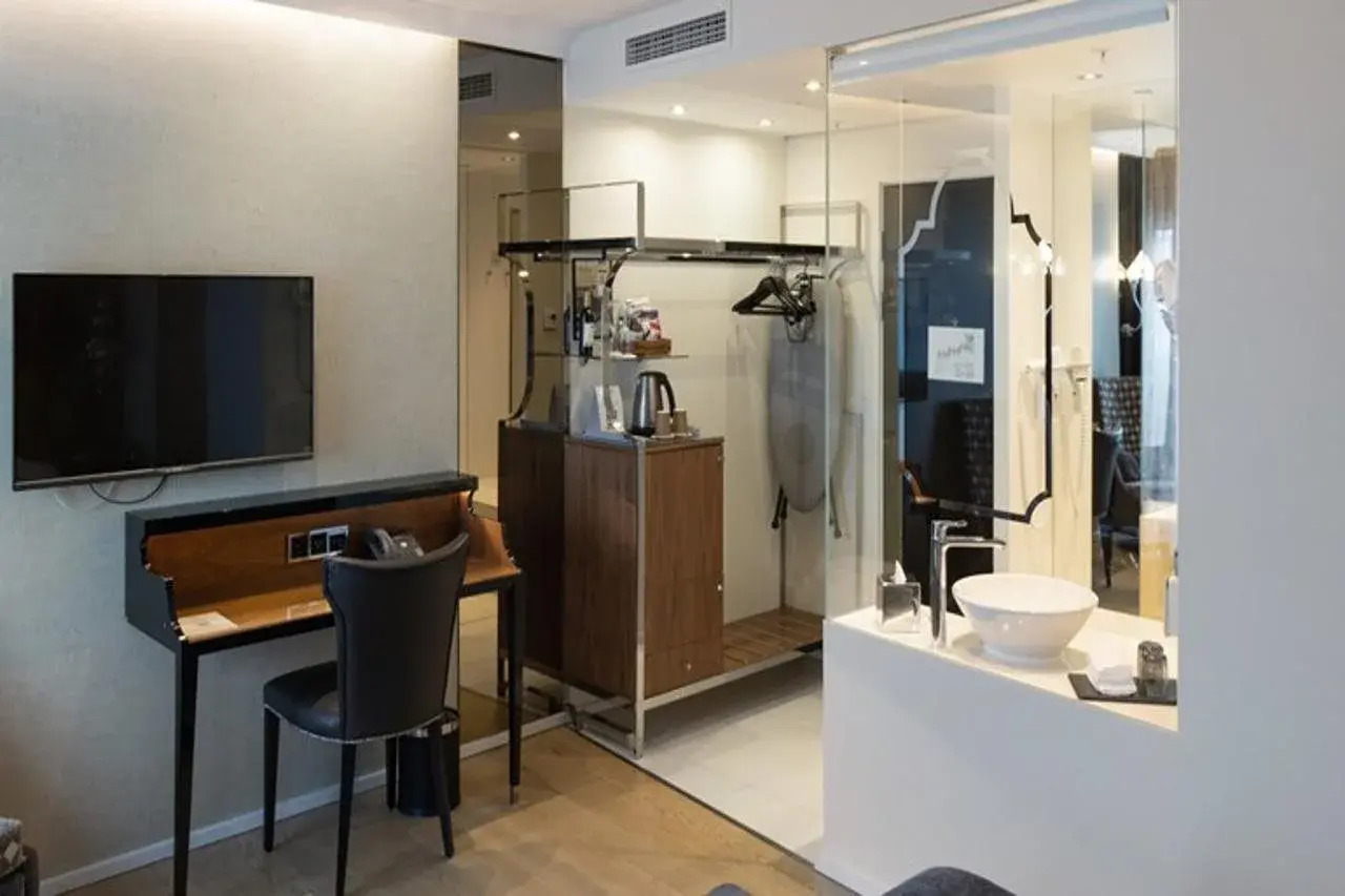 Photo - Tivoli Hotel