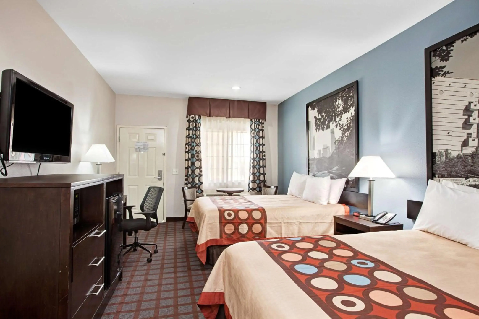 Photo - Super 8 by Wyndham Houston North I-45