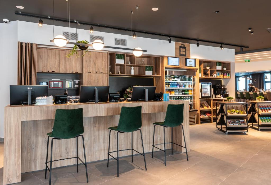 Photo - Hilton Garden Inn Bucharest Airport
