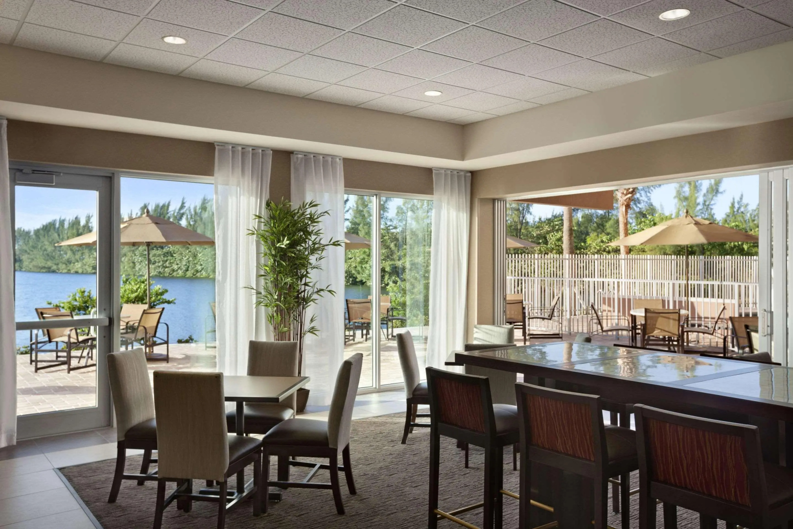Photo - Holiday Inn Express Miami Airport Blue Lagoon Area by IHG