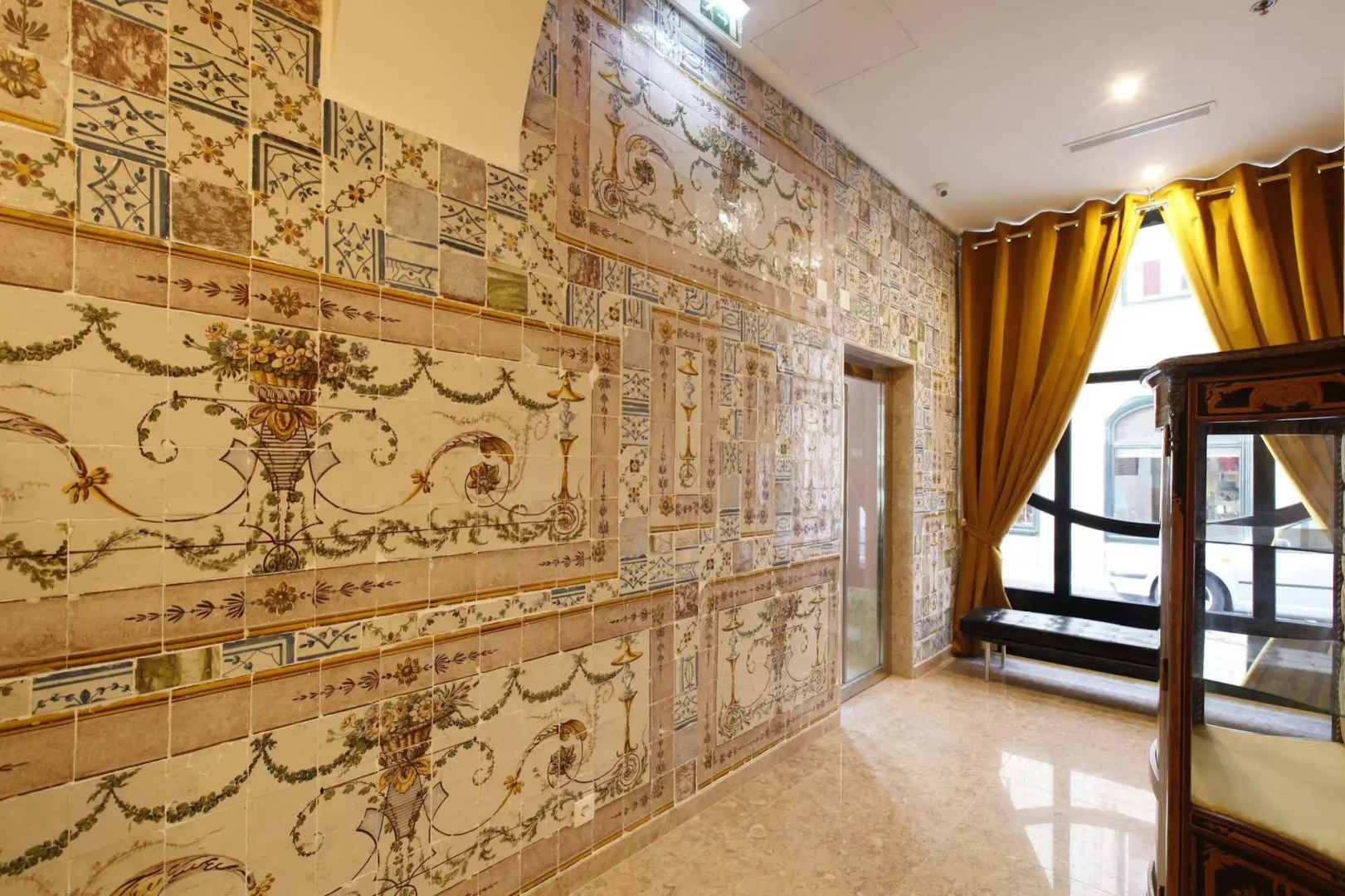 Foto - Hotel Lis Baixa