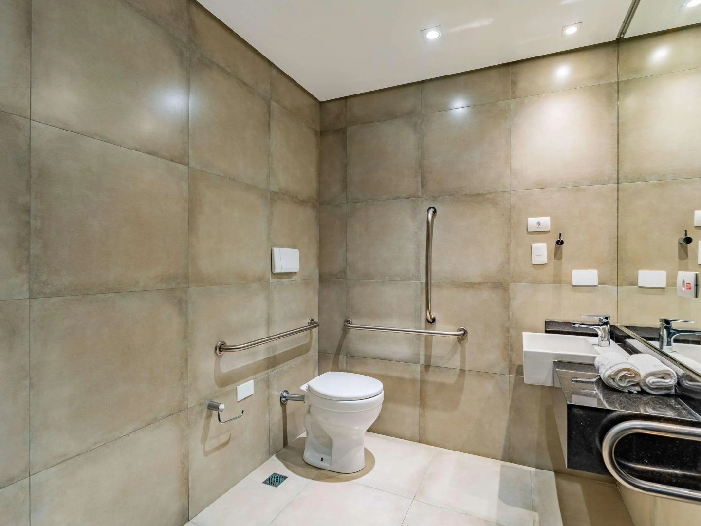 Foto - Grand Mercure Curitiba Rayon