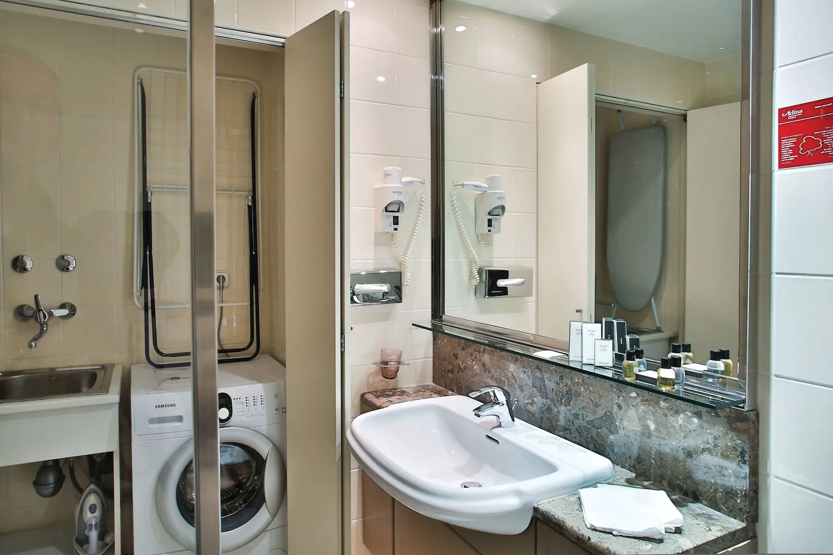Photo - Adina Apartment Hotel Budapest