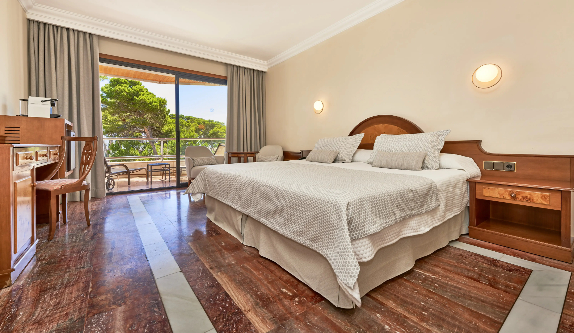 Photo - Hotel Serrano Palace