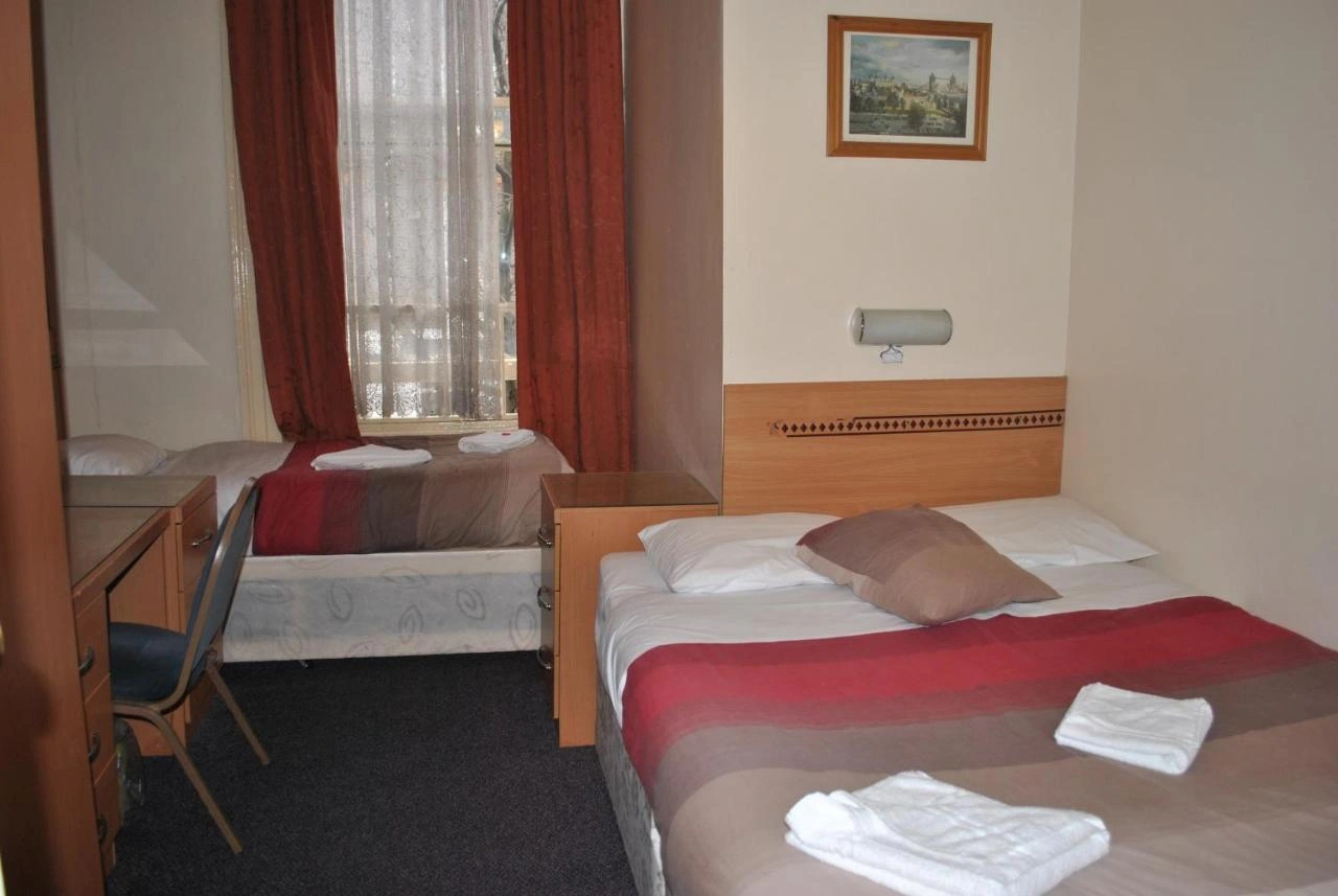 Photo - Guilford House Hotel