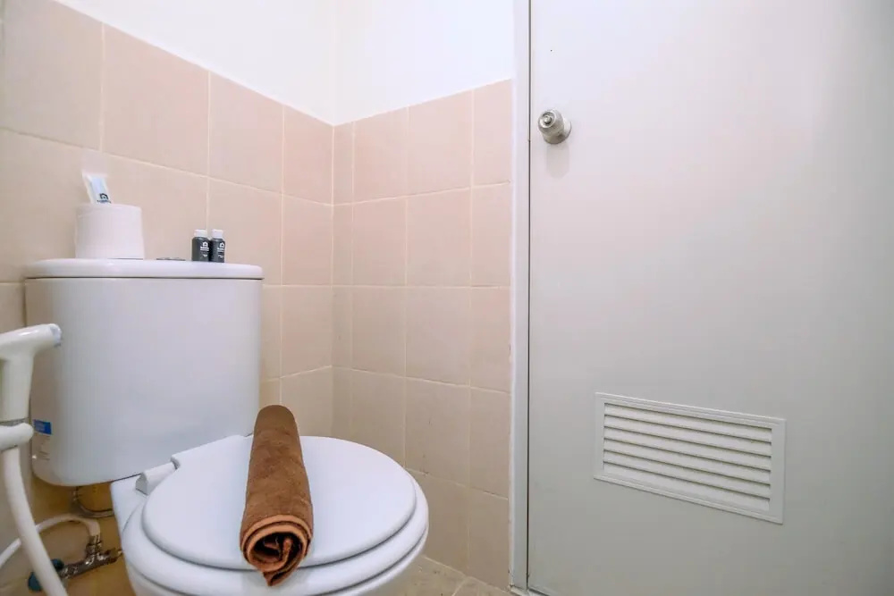 Comfort Stay 2BR at Podomoro Golf View Apartment