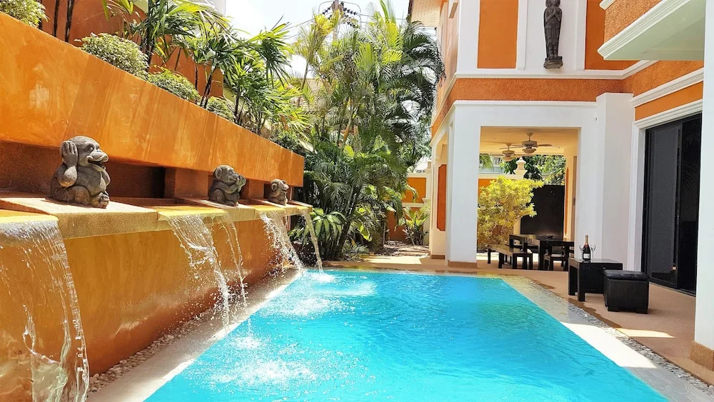 Foto - WOWLAND Luxury Pool Villa Pattaya Walking Street