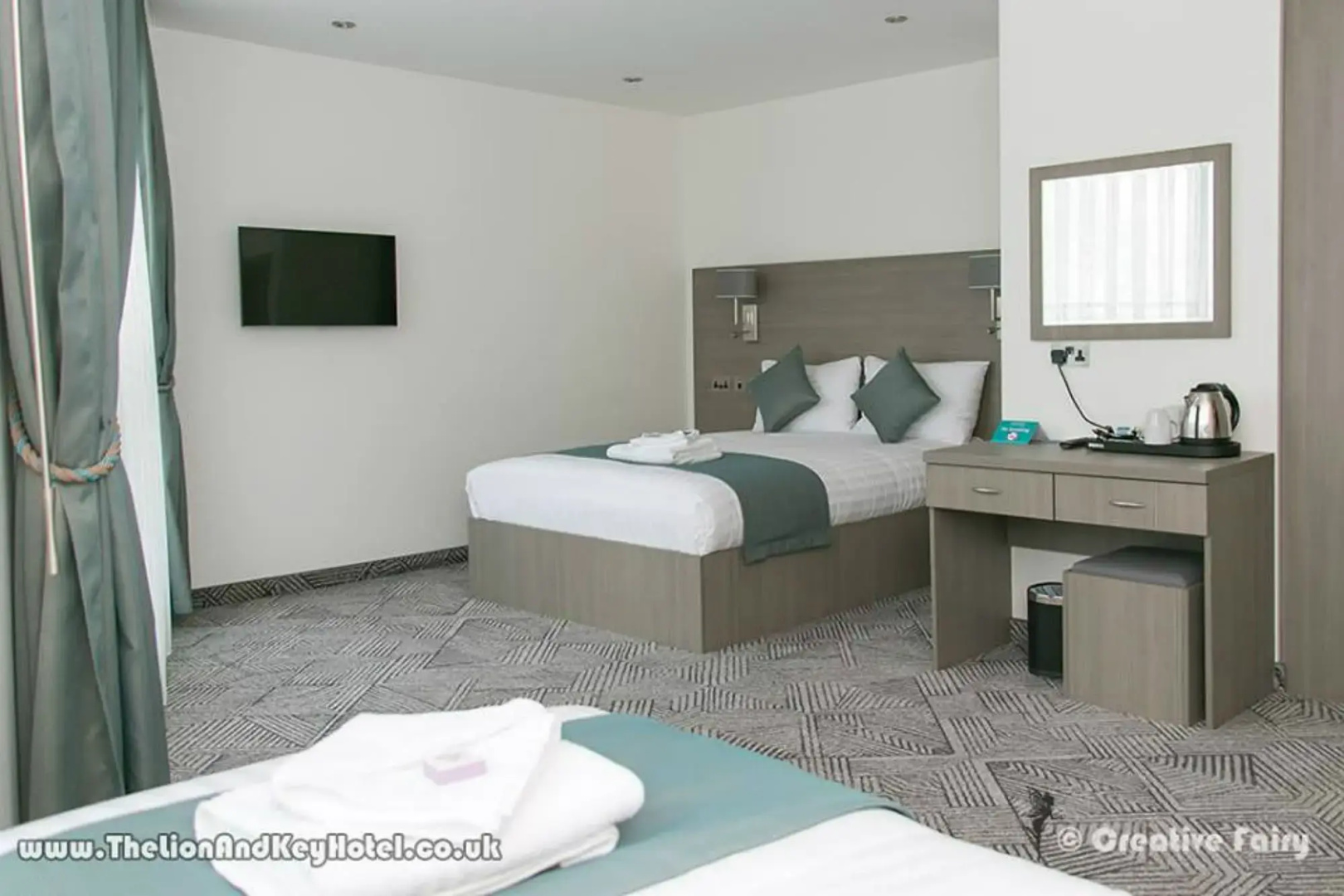 Photo - The Lion & Key Hotel