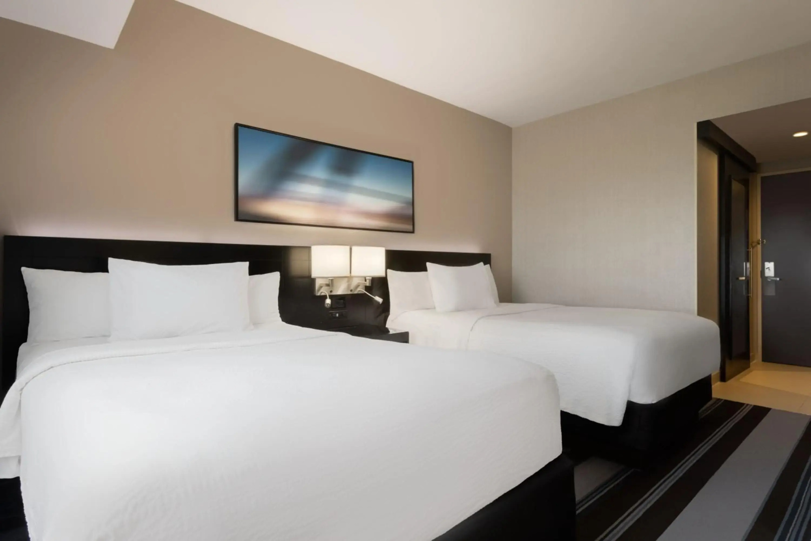 Photo - Courtyard by Marriott New York JFK Airport