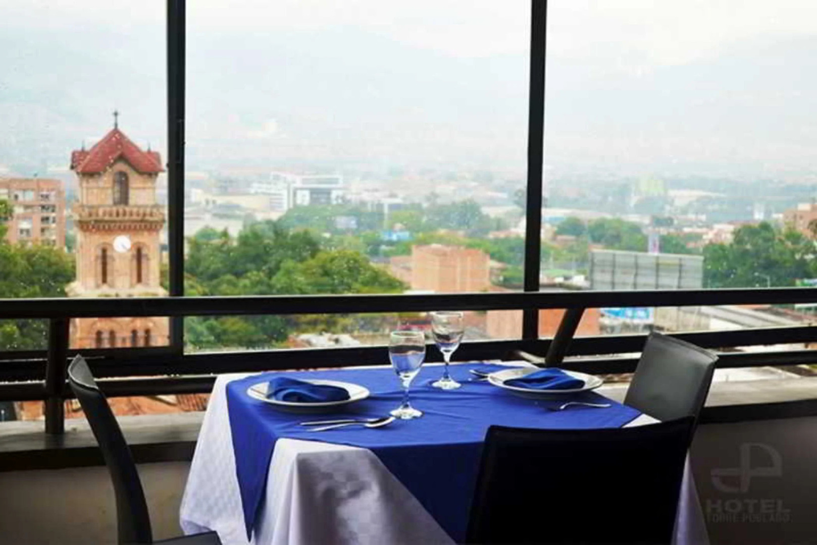 Foto - Hotel Torre Poblado