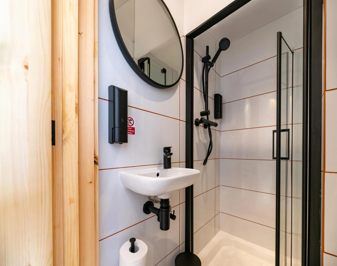 Photo - EasyHotel Paddington