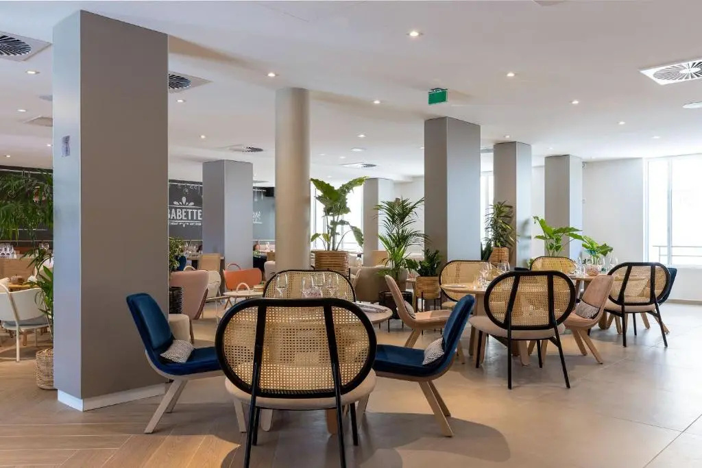 Photo - Hilton Garden Inn Tours Centre