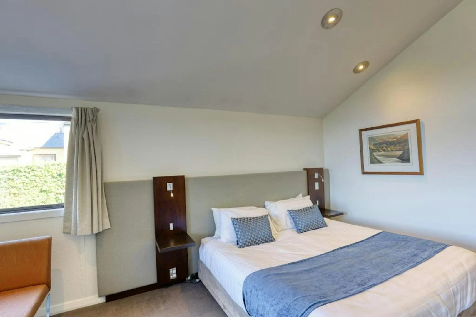 Photo - Garden Court Suites And Apartments