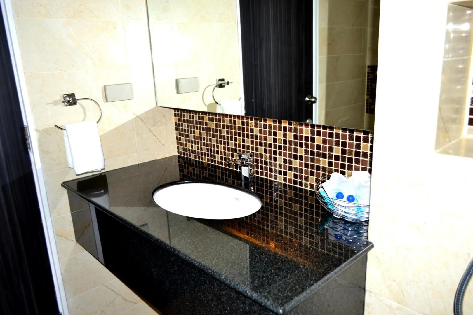 Photo - Flipper Lodge Hotel - SHA Extra Plus