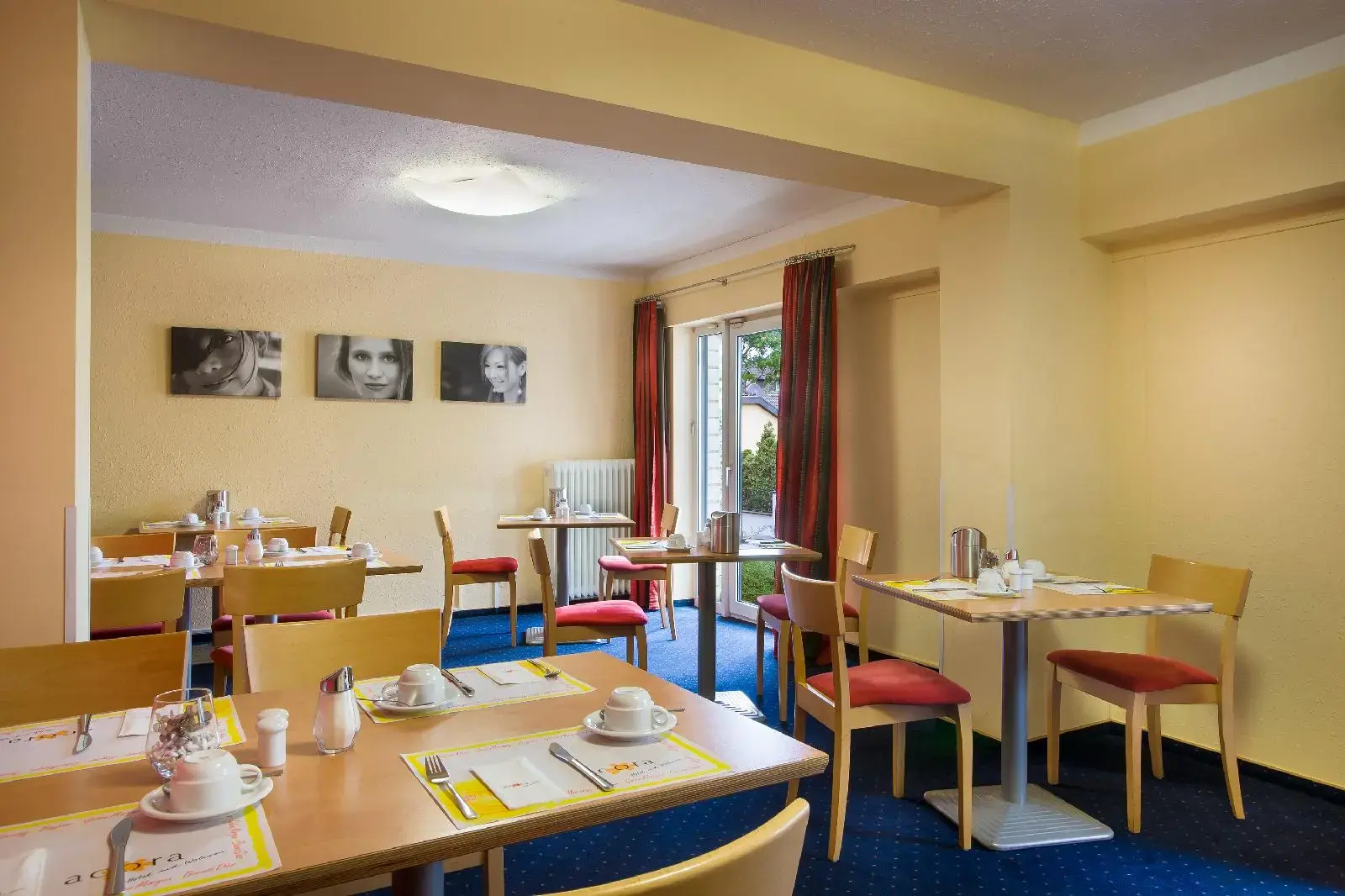 Photo - acora Bonn Living the City