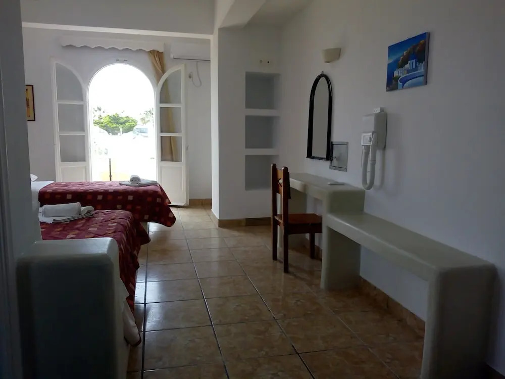 Photo - fira blue horizon