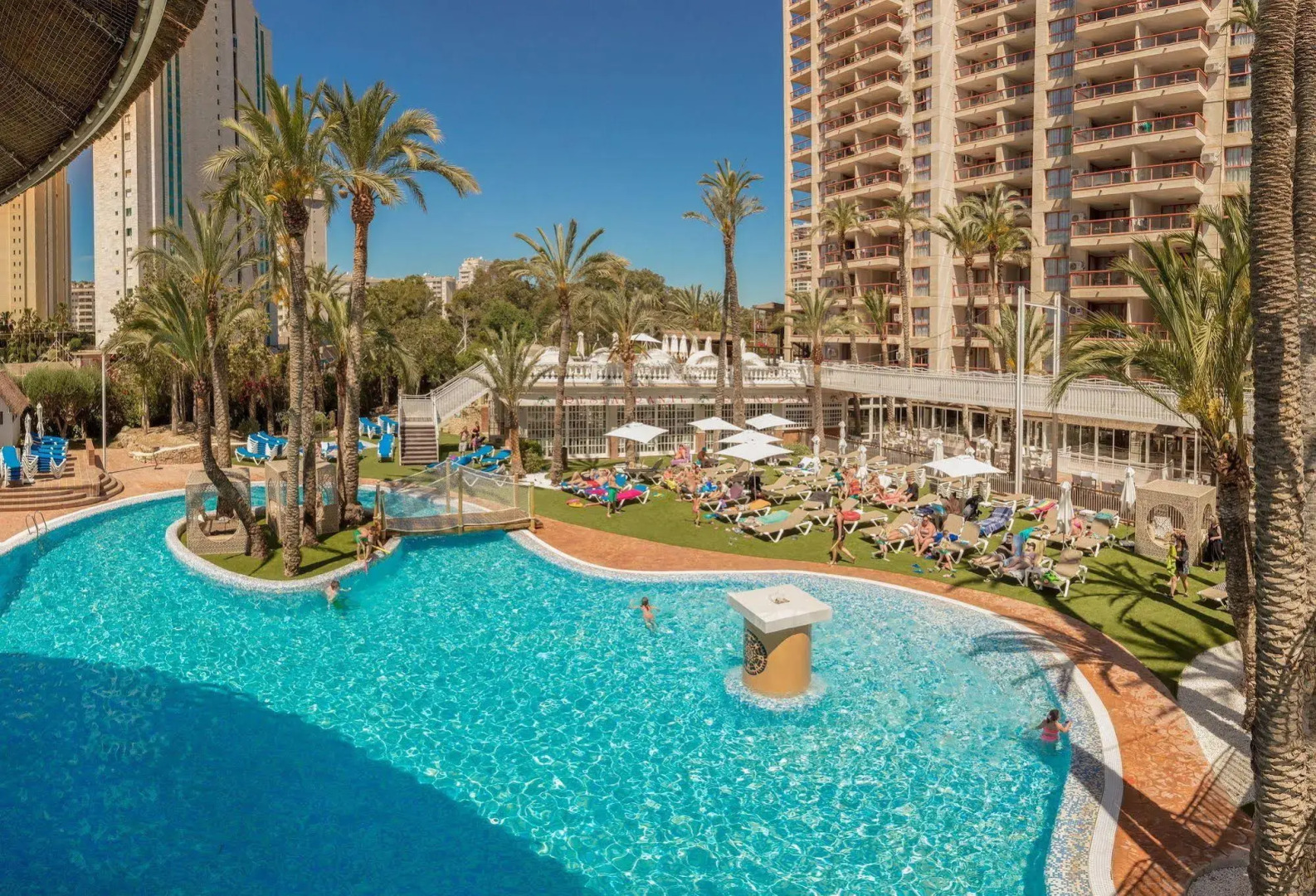 Photo - Magic Tropical Splash